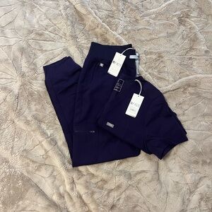 NWT Figs Purple Jam Scrub Set